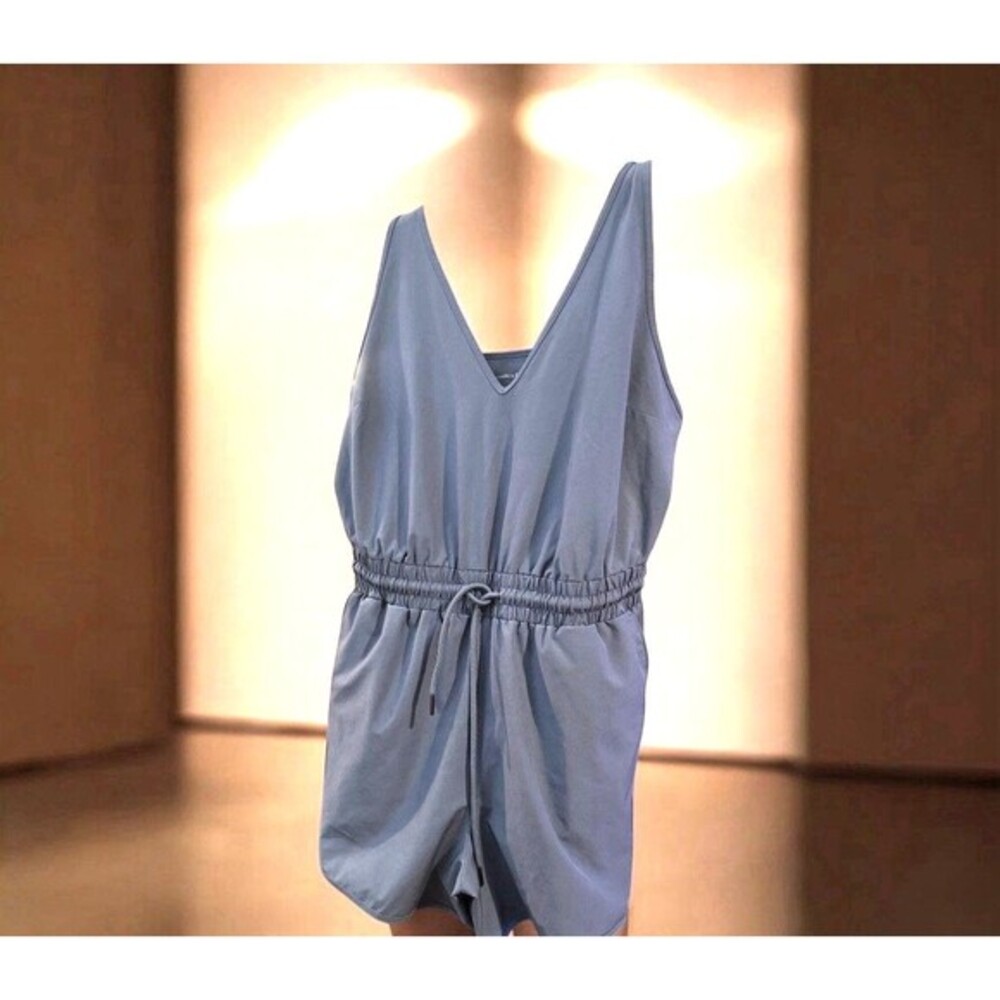 Abercrombie & Fitch Women's Traveler Active  RomperV neck  Size LP